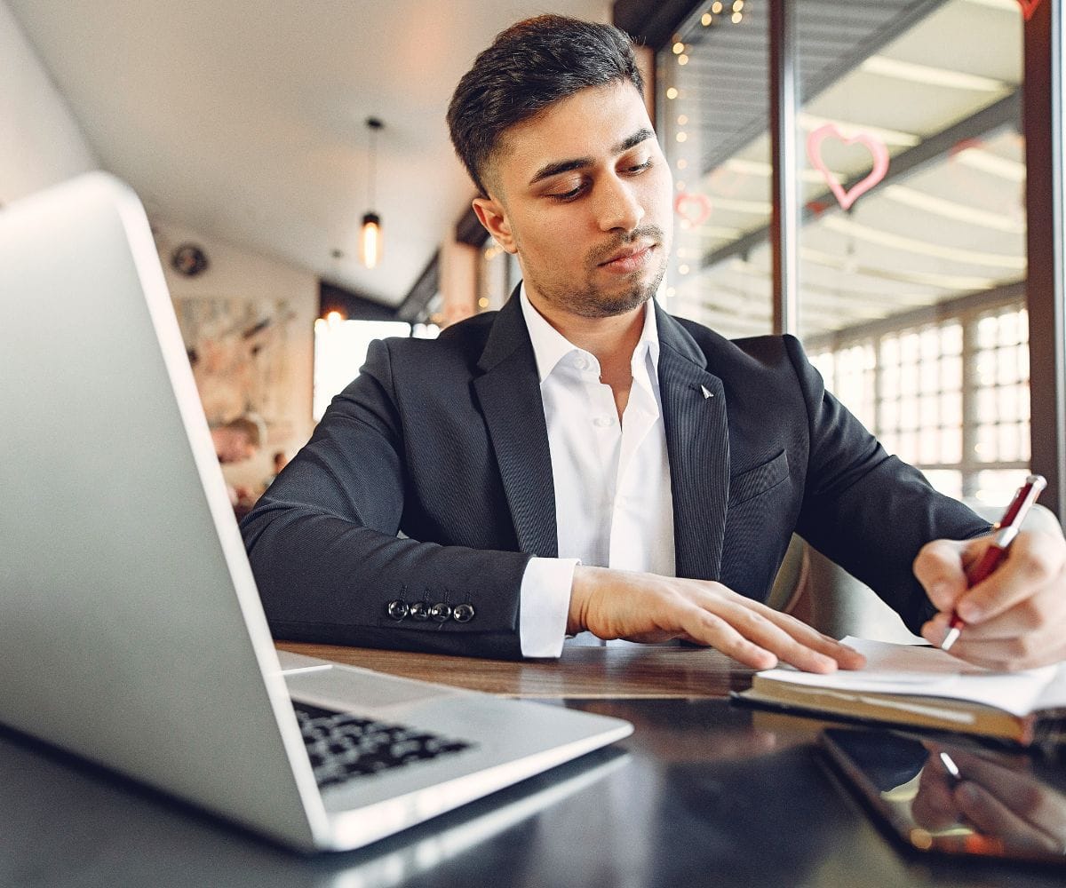 How to Find a Remote Marketing Job