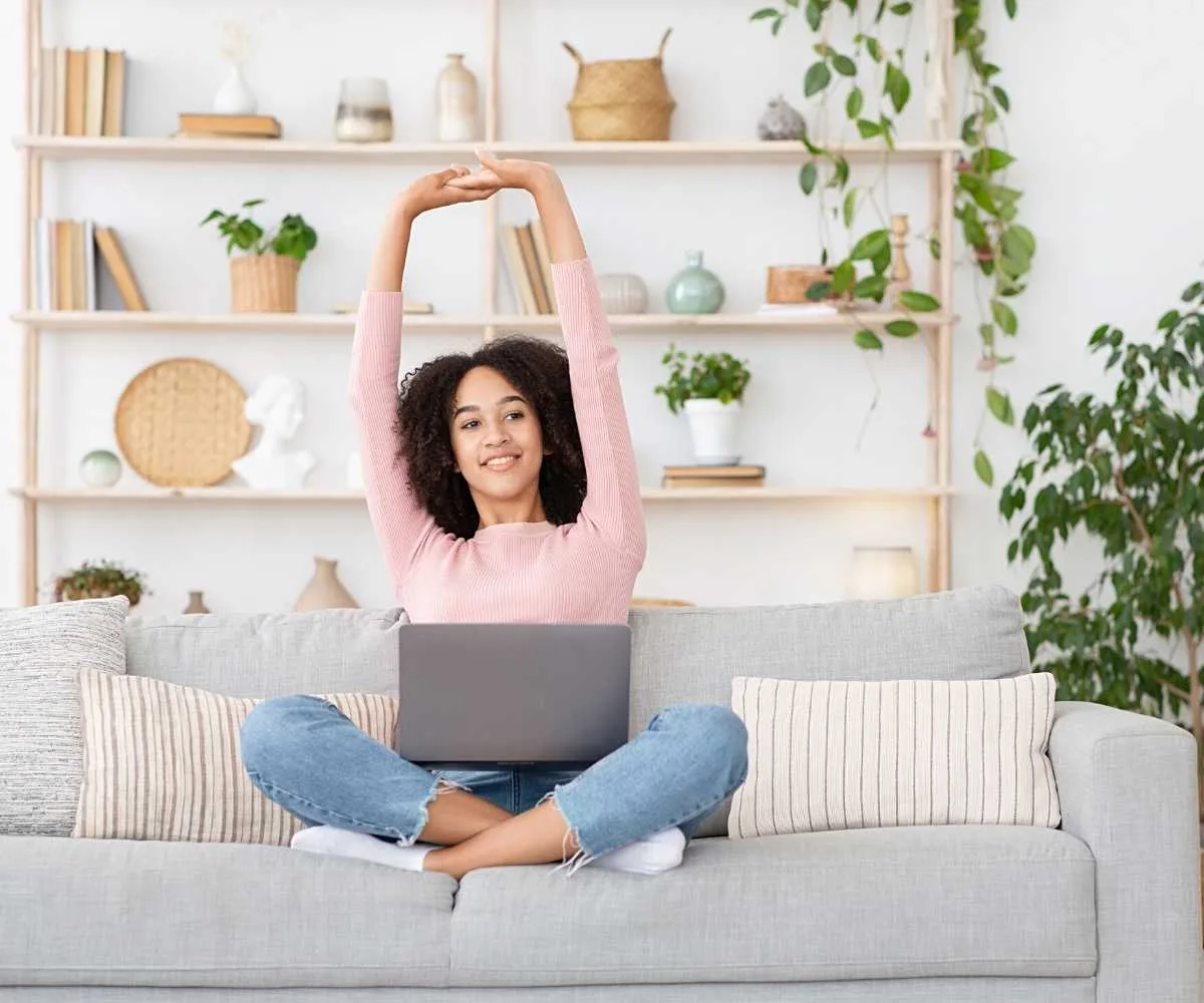 Remote Job or Freelancing: Why a Remote Job is Better Remote Job or Freelancing: Why a Remote Job is Better